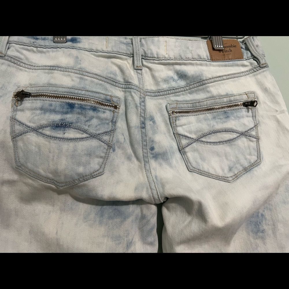 Women's Abercrombie & Fitch Perfect Stretch Jeans - Picture 3 of 6